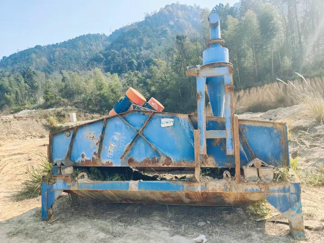 你好!我准备买套二手制砂机,河砂鹅卵石时产300吨,一套大概要多少钱... 你好!我准备买套二手制砂机,河砂鹅卵石时产300吨,一套大概要多少钱...